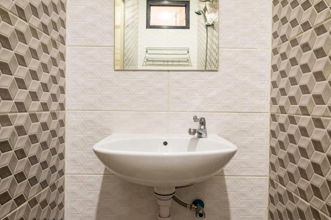 Oyo Life 2673 Rosewood Residence Karawang Exterior photo
